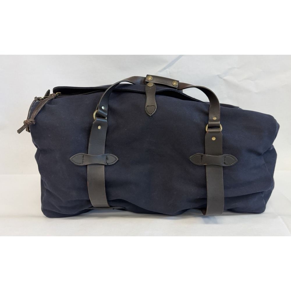Filson Rugged Twill Duffle Bag| Medium (43L) Navy Blue Canvas and Leather USA